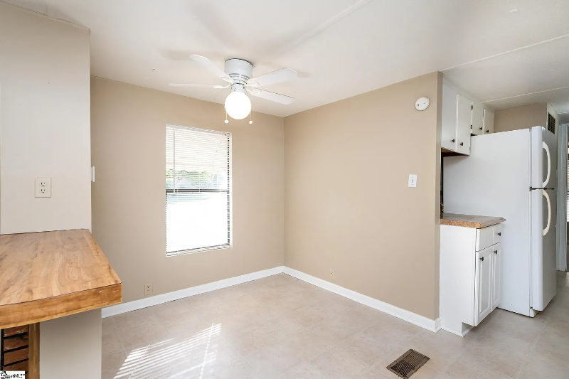 110 Woodland Dr - Photo 5 of 7