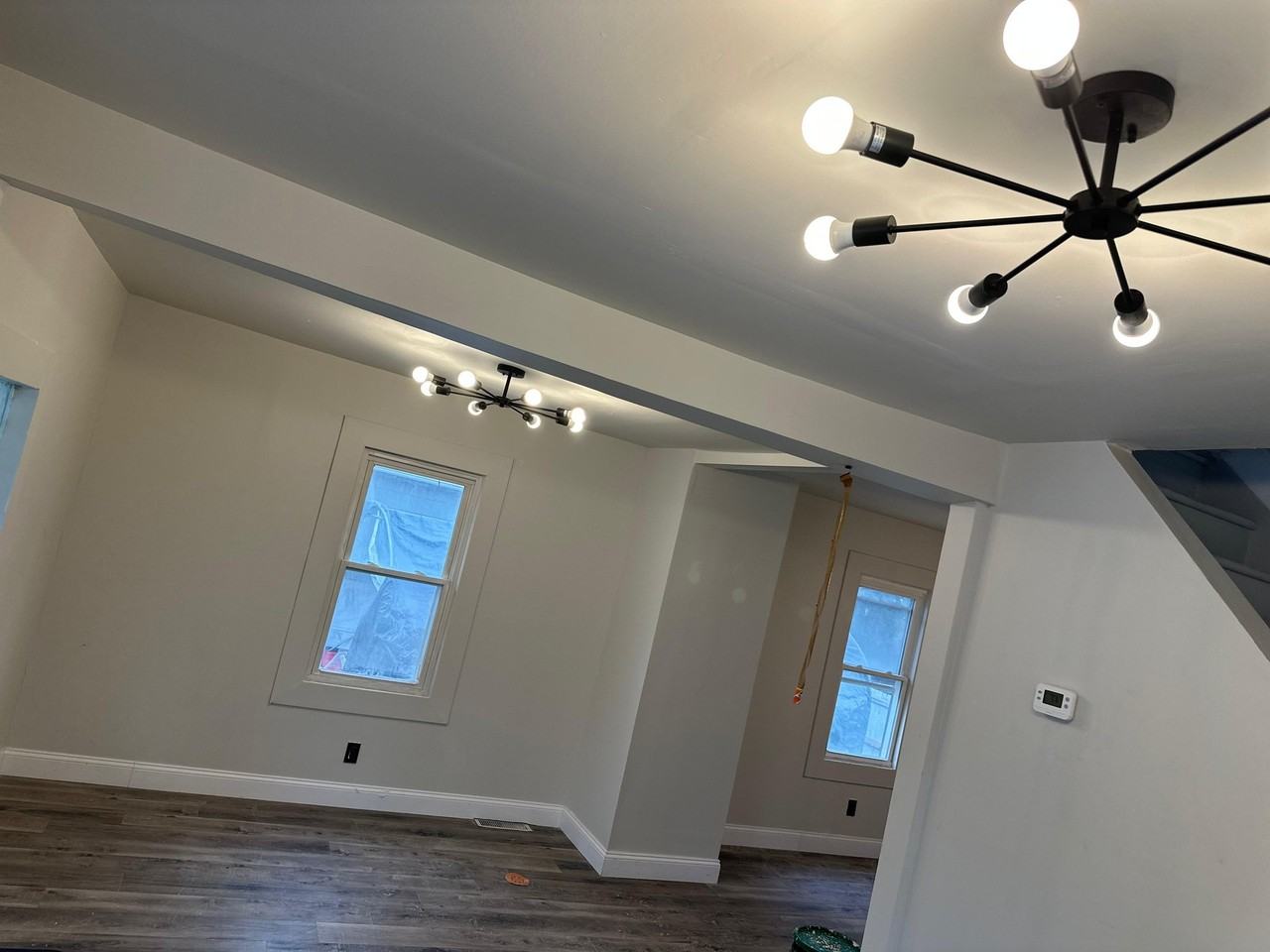 216 Earl Ave - Photo 2 of 5