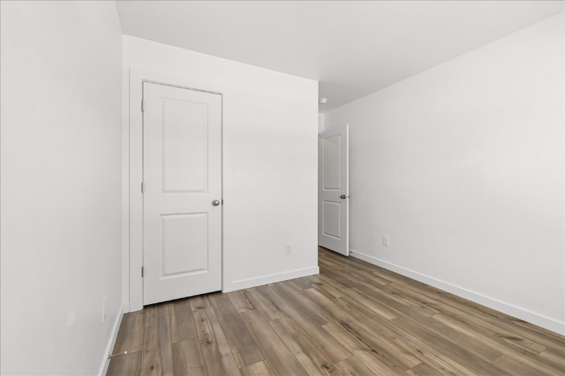 20420 Owl Creek Ave - Photo 4 of 13
