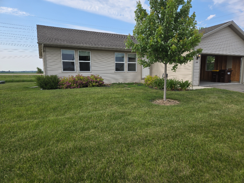 1044 Witbeck Dr - Photo 2 of 19