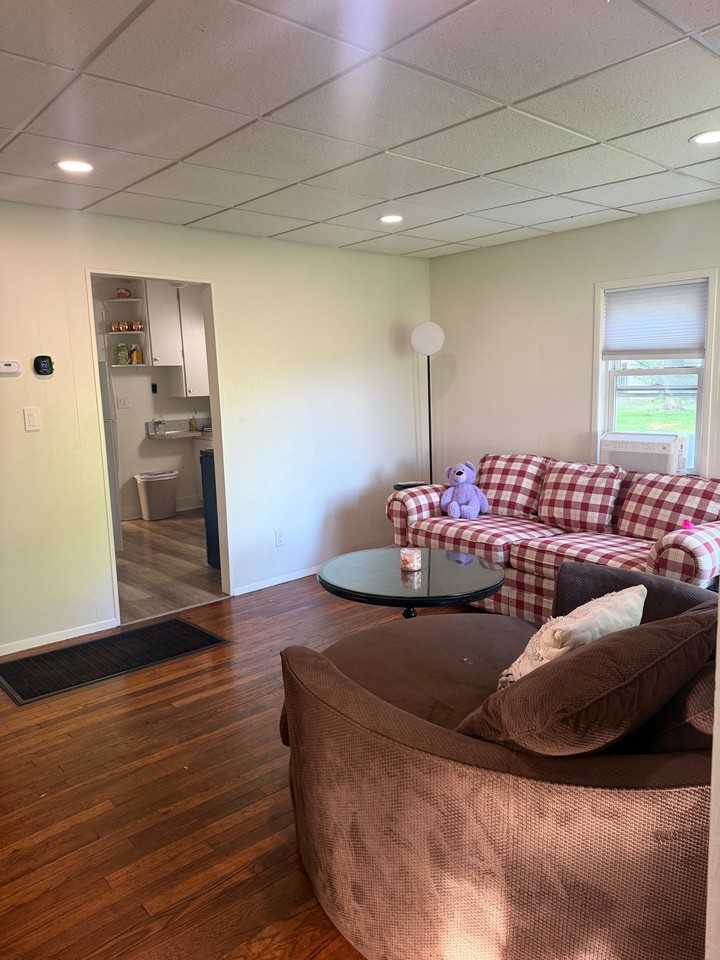 6400 Elmwood Dr - Photo 5 of 17