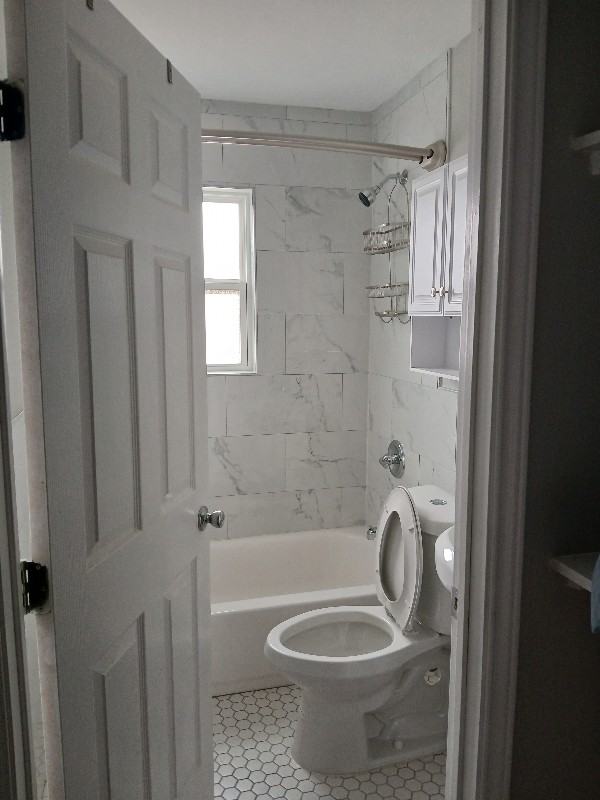 1708 Avenue B - Photo 3 of 11