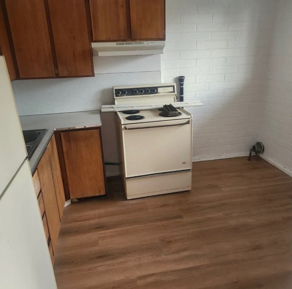 634 Northw #4 - Photo 2 of 5