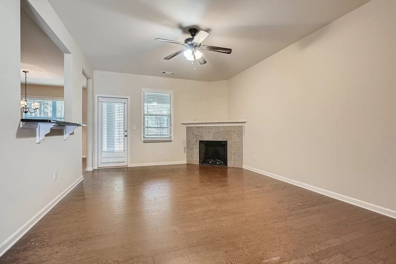 204 Madison Ave - Photo 3 of 17