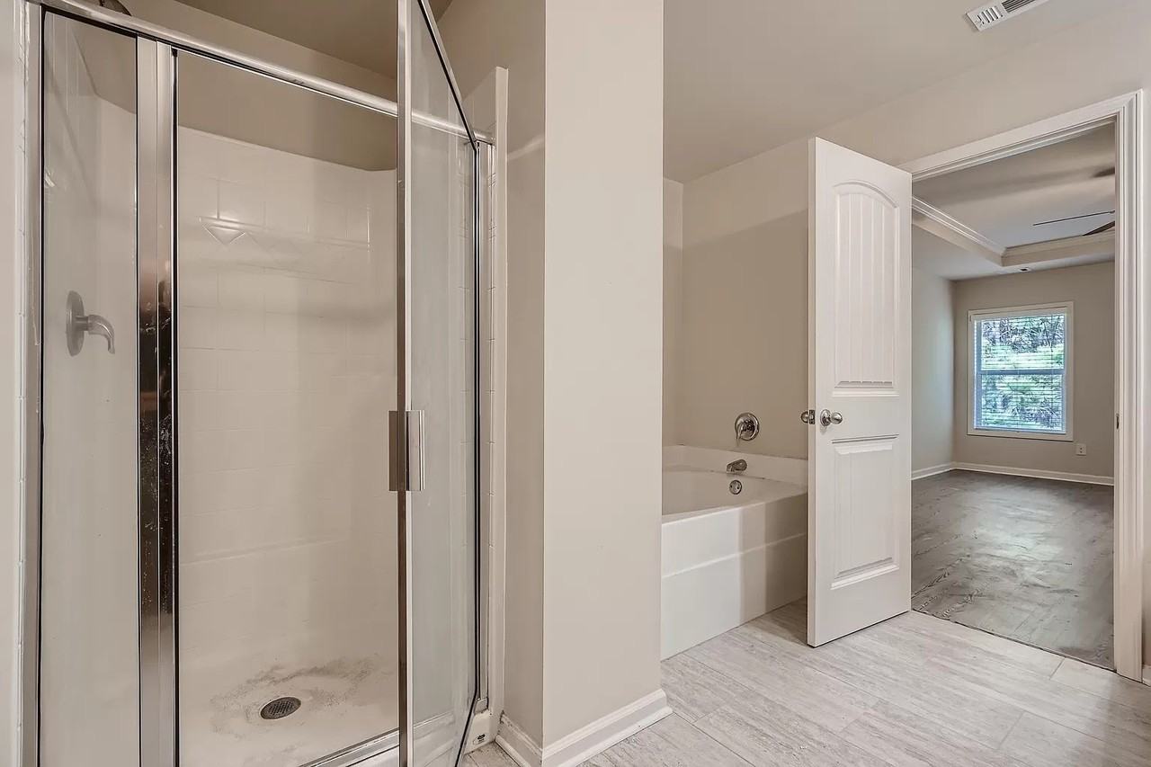 204 Madison Ave - Photo 7 of 17