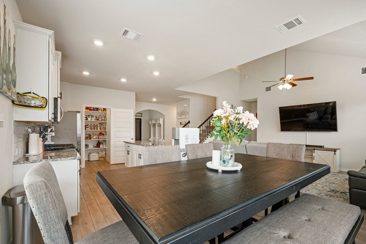 512 Steele Shallows - Photo 6 of 31