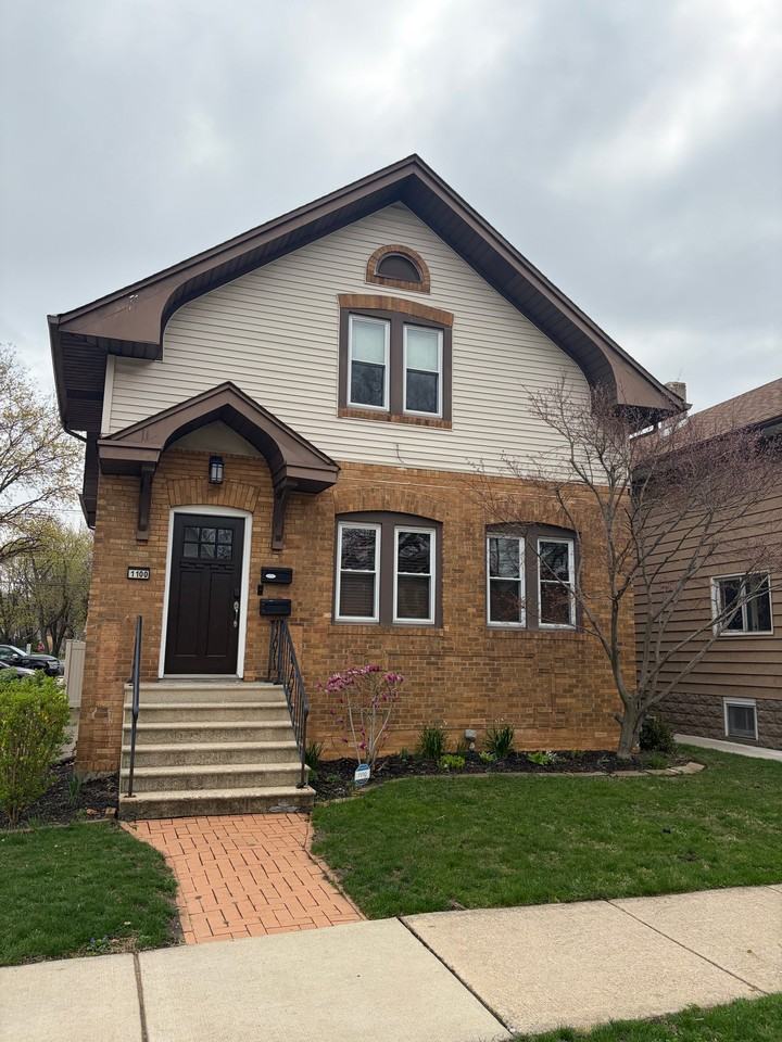 1100 Elgin Ave #1 - Photo 4 of 12