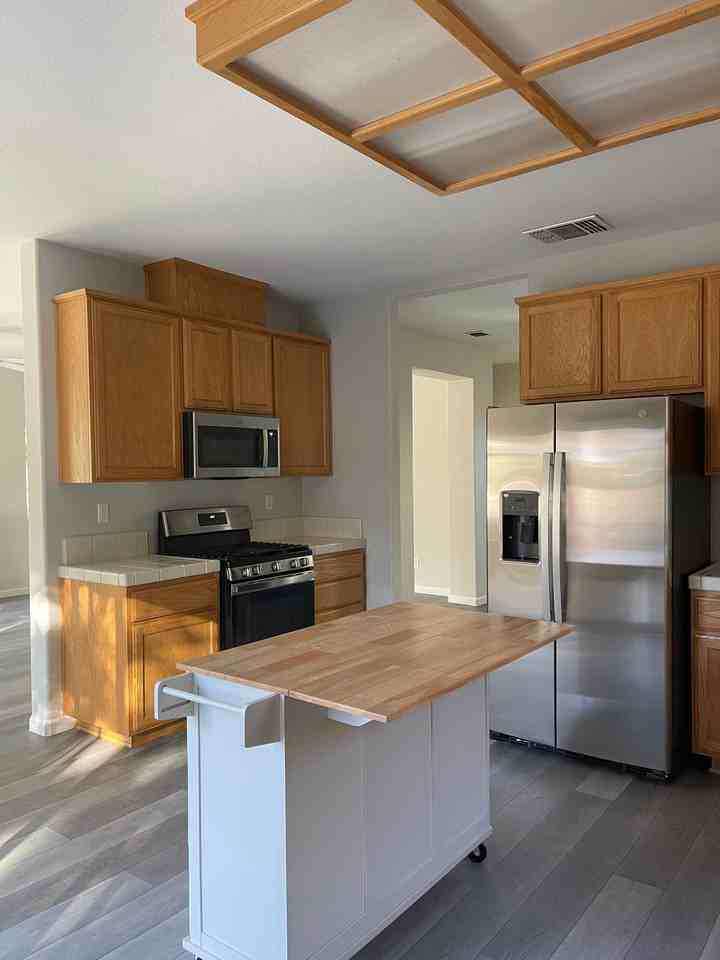 3140 Poppy St - Photo 4 of 22
