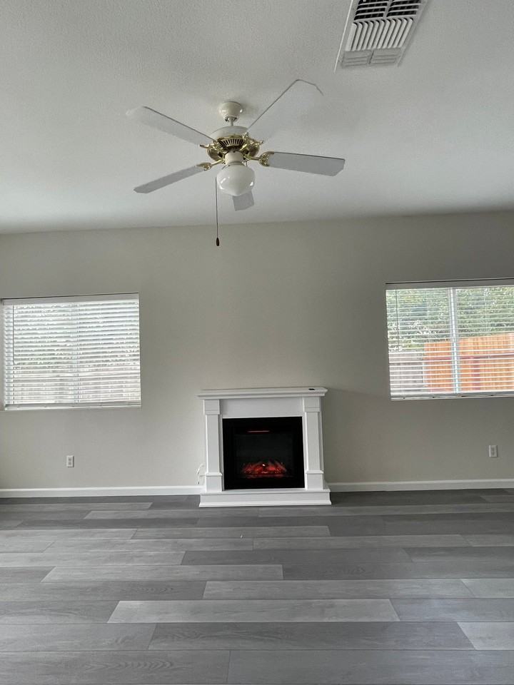 3140 Poppy St - Photo 6 of 22