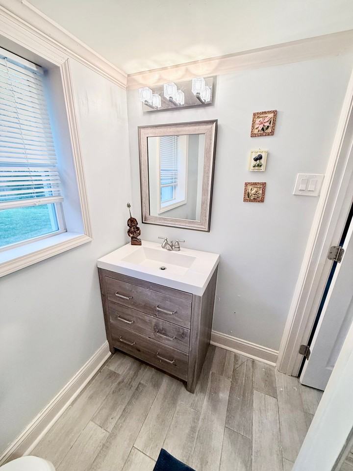 94 Overbrook Cir #1 - Photo 4 of 7