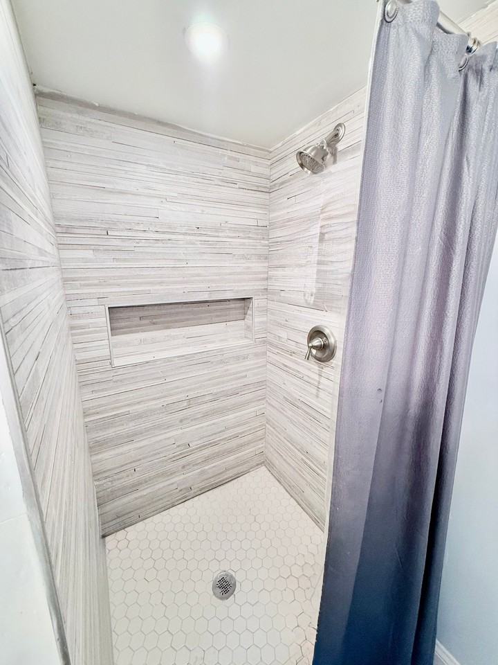 94 Overbrook Cir #1 - Photo 5 of 7