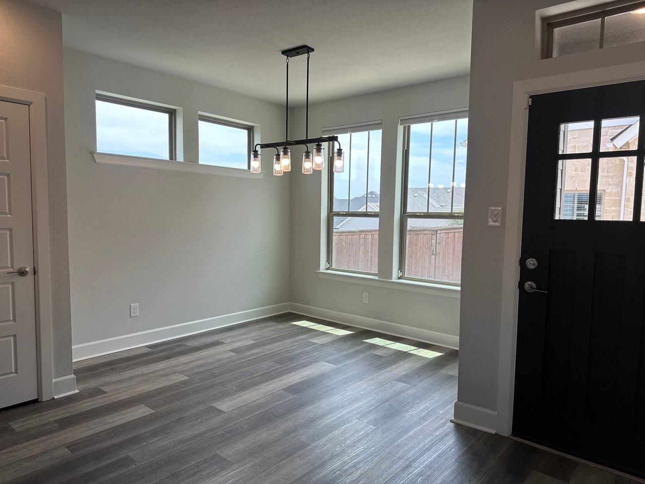 14228 Walsh Ave - Photo 5 of 22