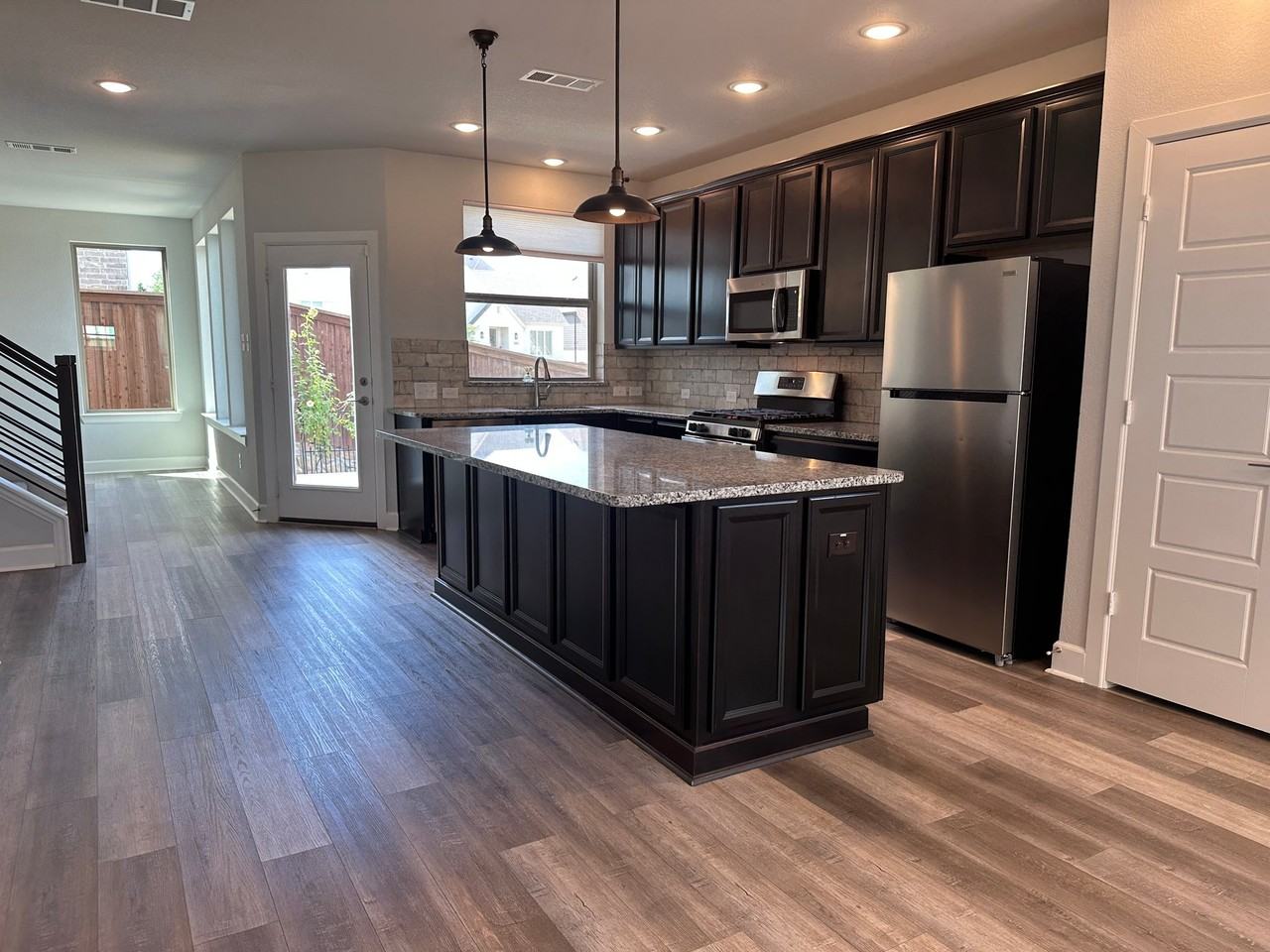 14228 Walsh Ave - Photo 6 of 22