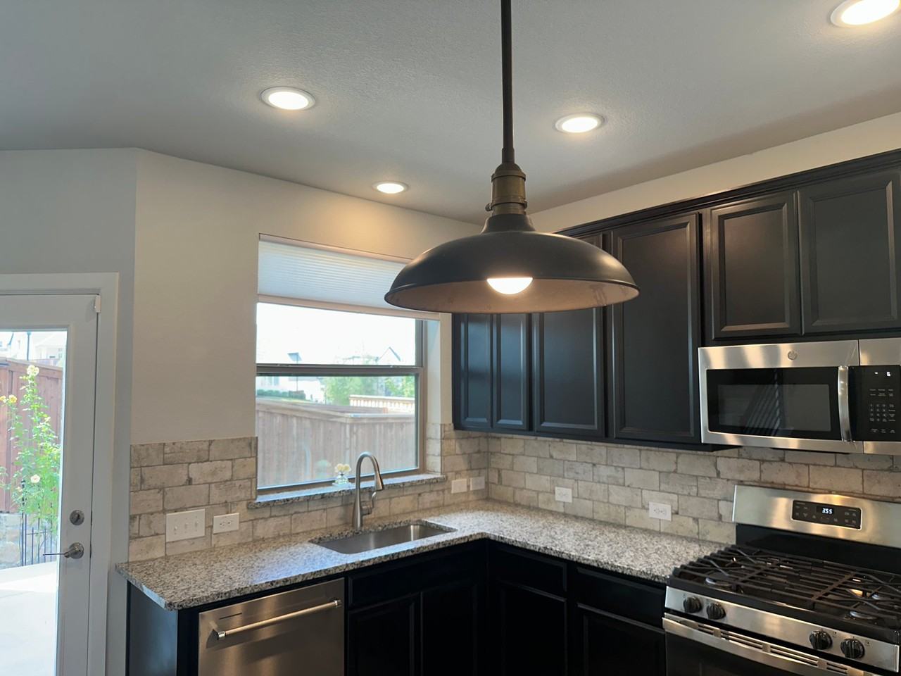 14228 Walsh Ave - Photo 7 of 22