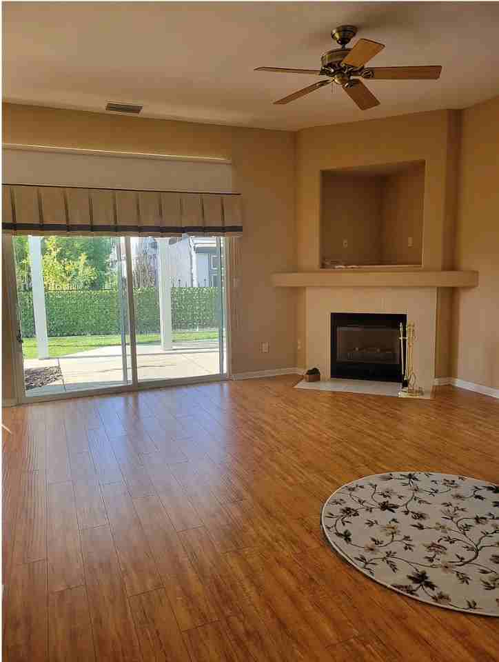 723 Deerfield Way - Photo 7 of 20