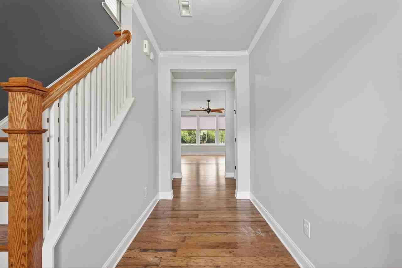 125 Begen St - Photo 6 of 47