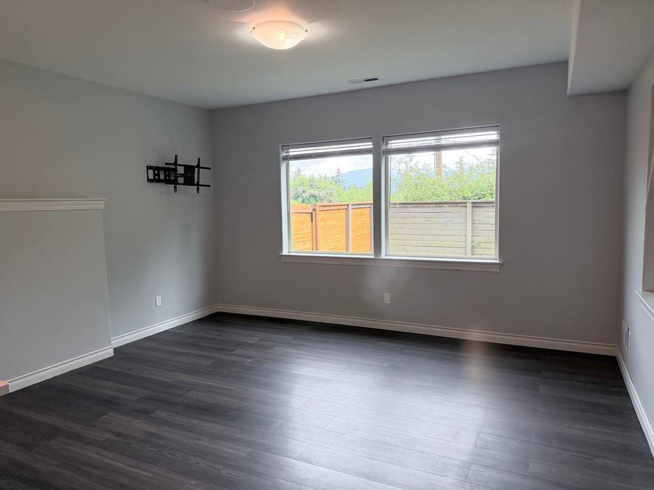 4713 E Oregon St #BS - Photo 2 of 11