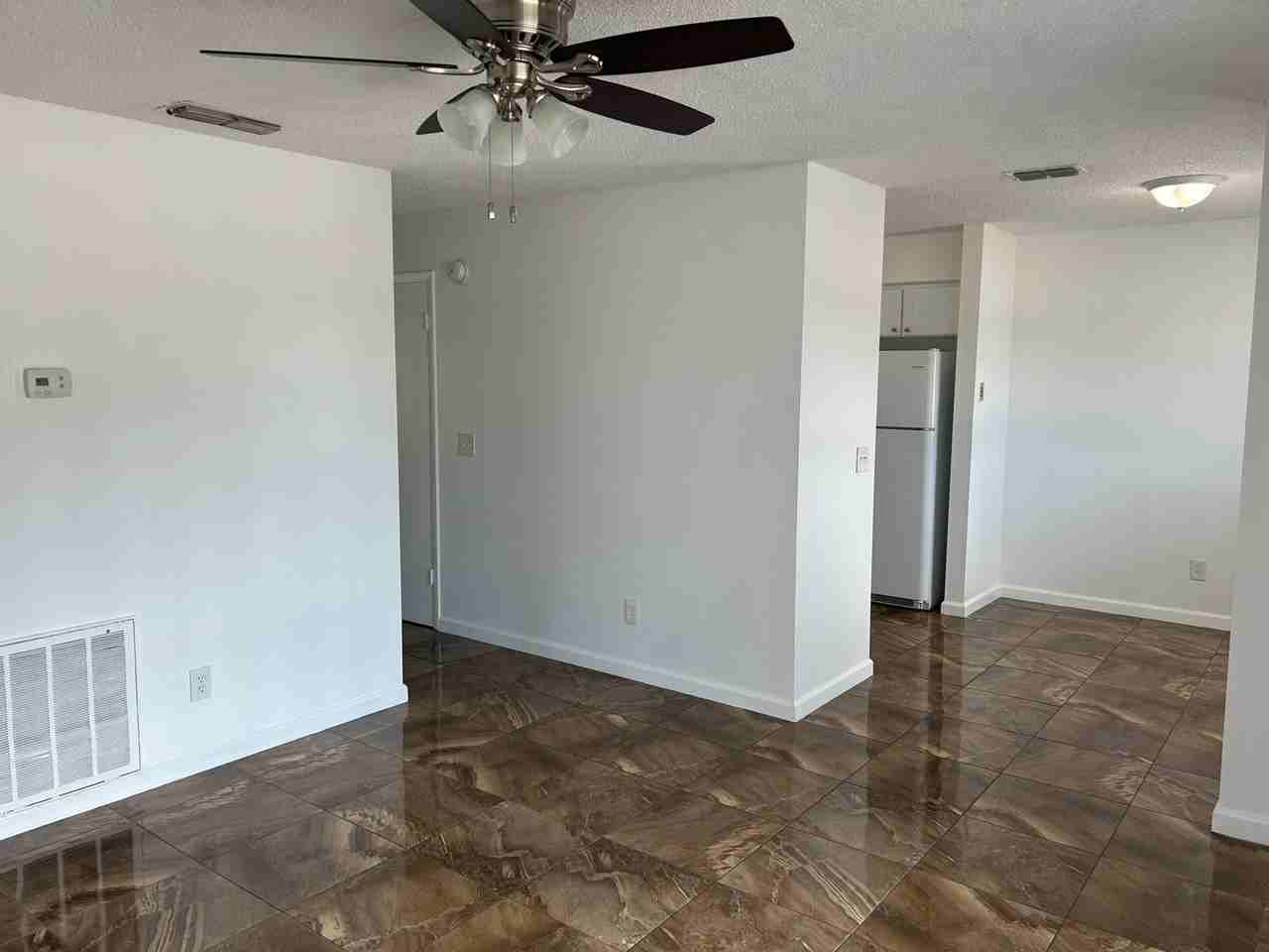 5608 S Manhattan Ave #A - Photo 4 of 4