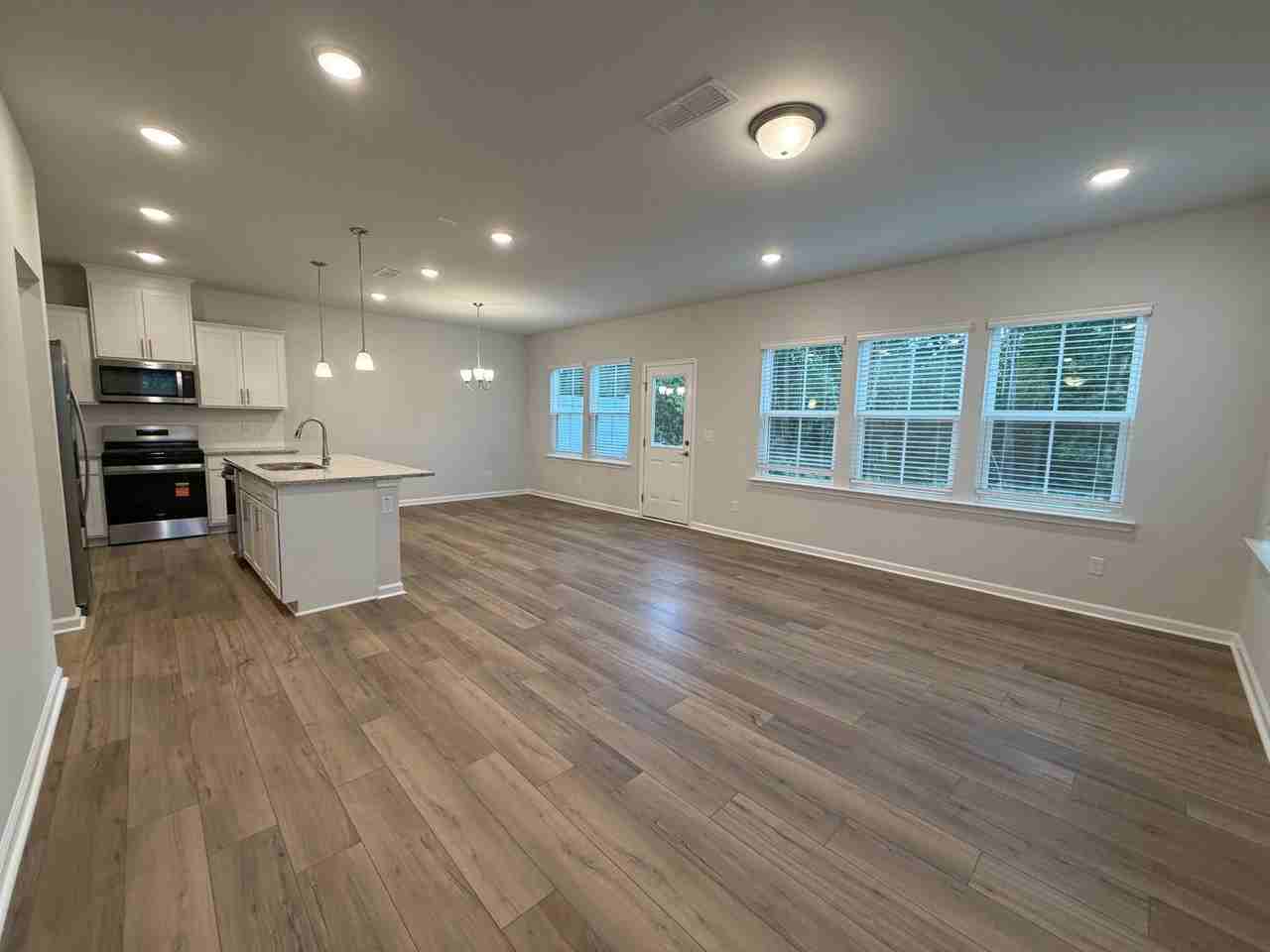 2304 Sun Vibes Way - Photo 3 of 16