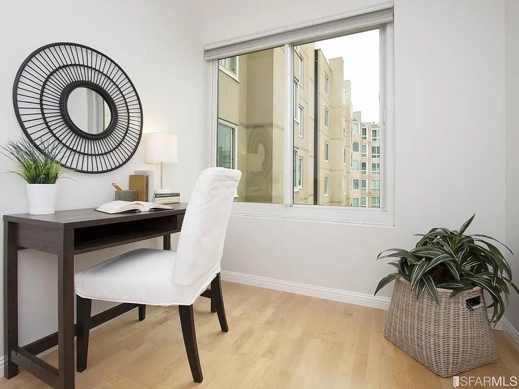 240 Lombard St #636 - Photo 2 of 8