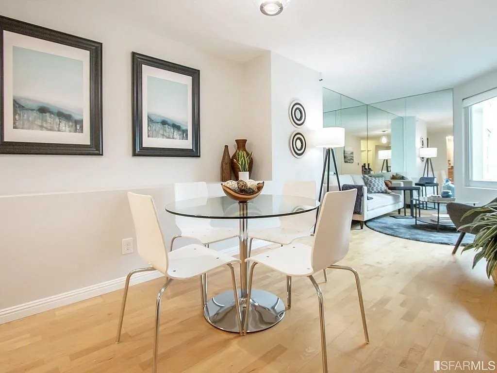 240 Lombard St #636 - Photo 4 of 8