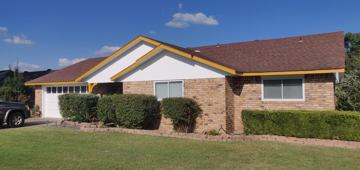 featured image of 1738 Ridgeview Dr