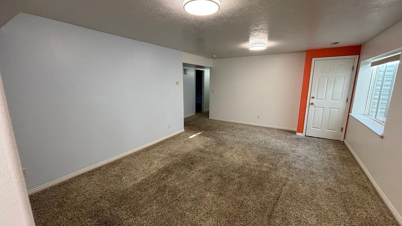 873 Se - Photo 4 of 12