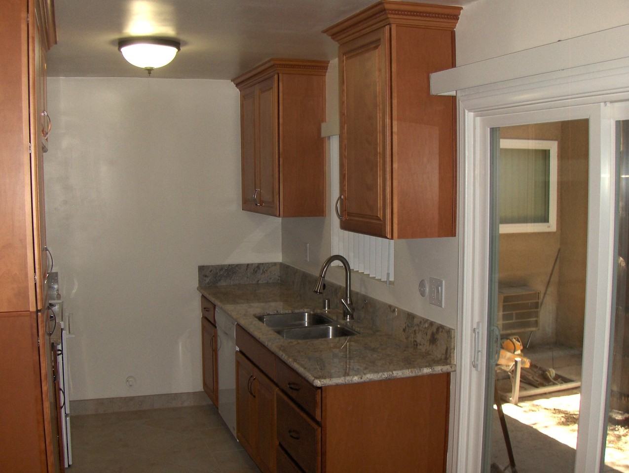 1807 Fremont Ave #022 - Photo 3 of 9
