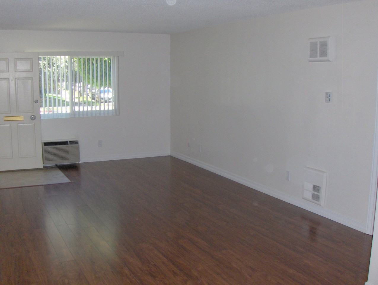 1807 Fremont Ave #022 - Photo 5 of 9