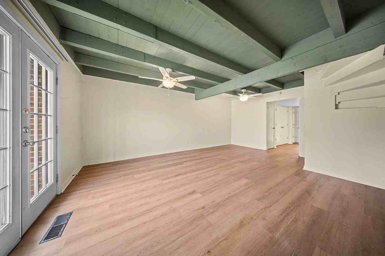 208 E Starr Ave #1 - Photo 6 of 15