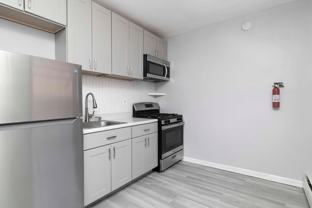 712 E Main St - Photo 1 of 1