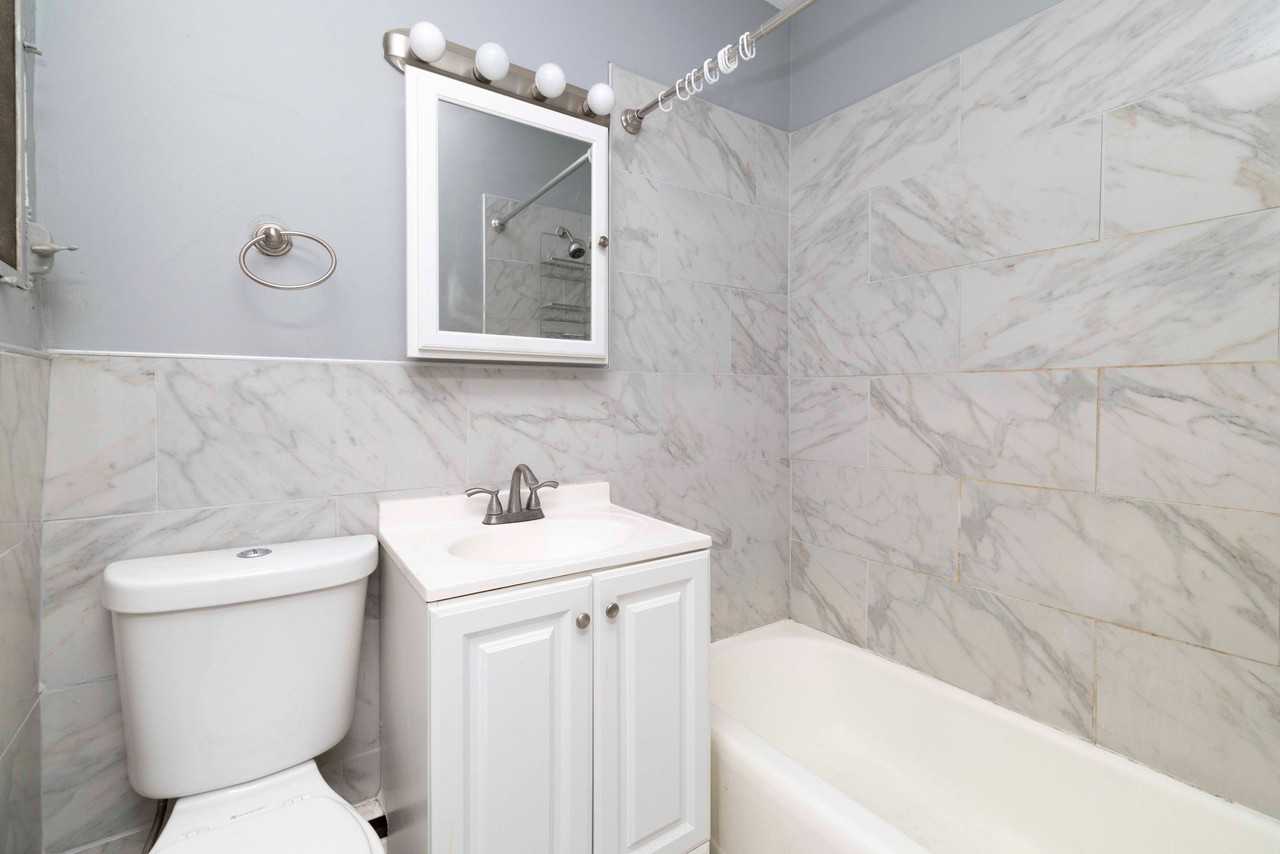 712 E Main St #711-3A - Photo 2 of 16