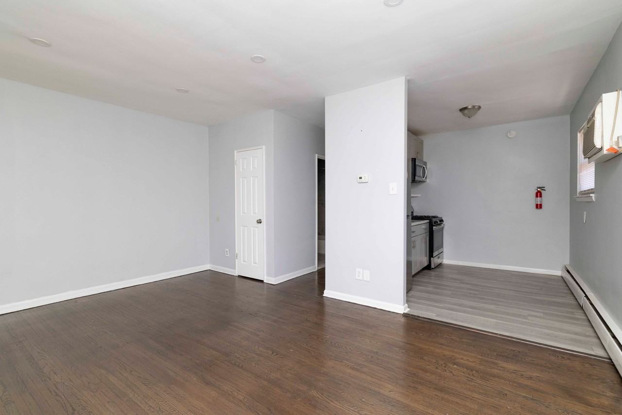 712 E Main St #711-3A - Photo 3 of 16