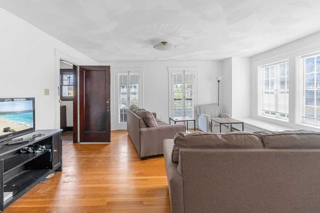 33 Fayette St #22 - Photo 2 of 12