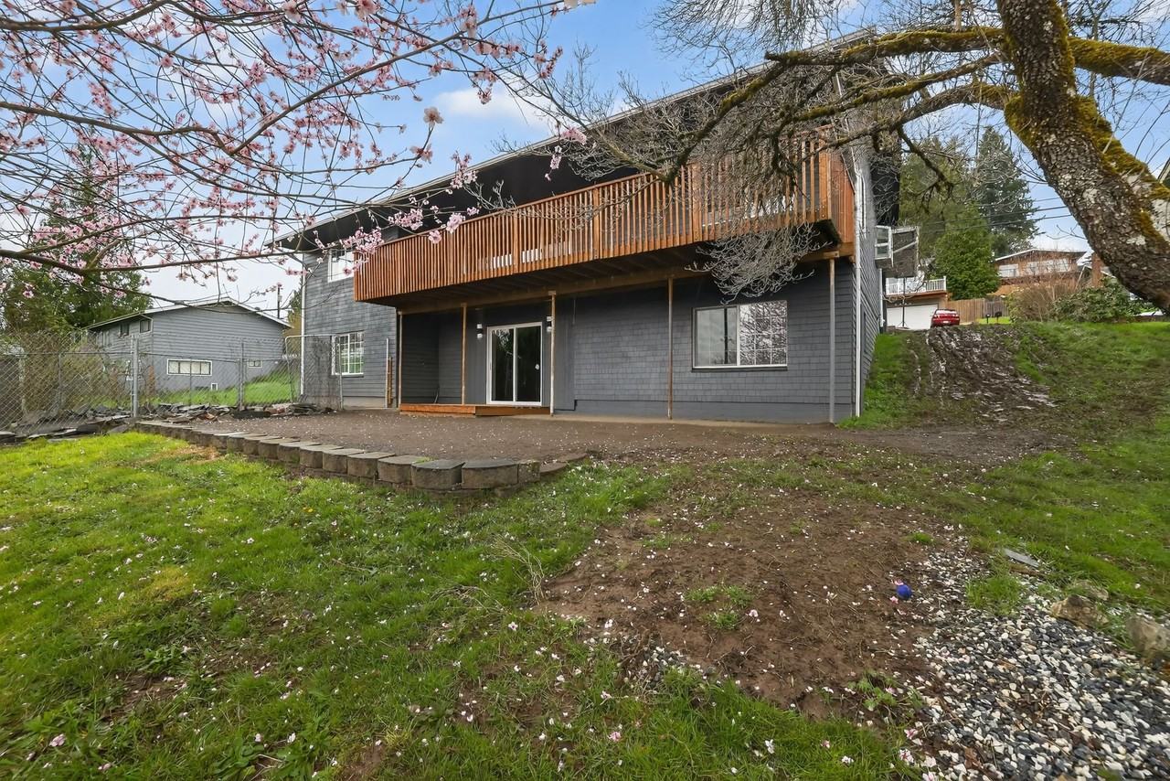 2404 Bloyd St - Photo 6 of 31