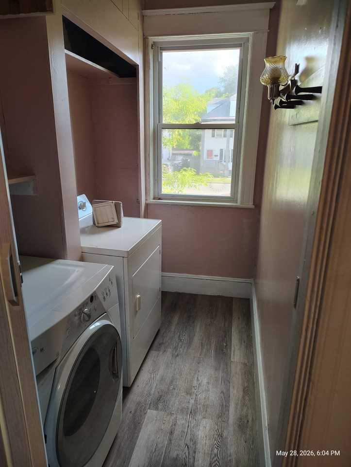448 Tyler St #1stFL - Photo 2 of 11