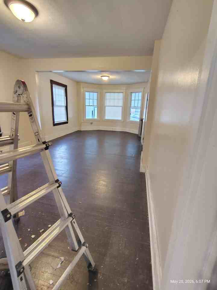 448 Tyler St #1stFL - Photo 6 of 11