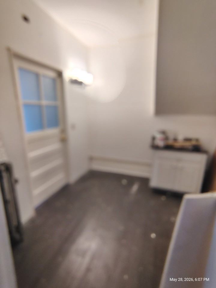 448 Tyler St #1stFL - Photo 7 of 11