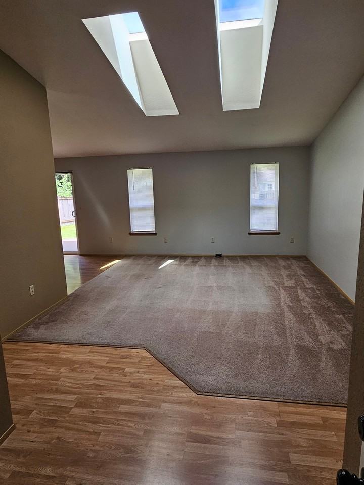 609 N Granite Ave - Photo 2 of 17