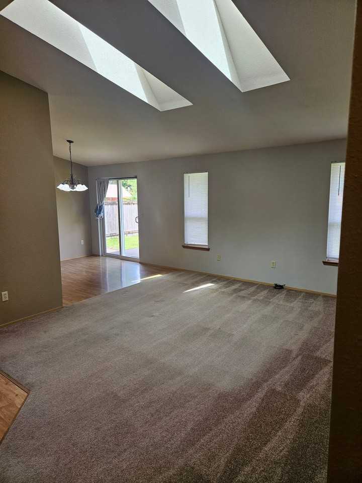 609 N Granite Ave - Photo 3 of 17