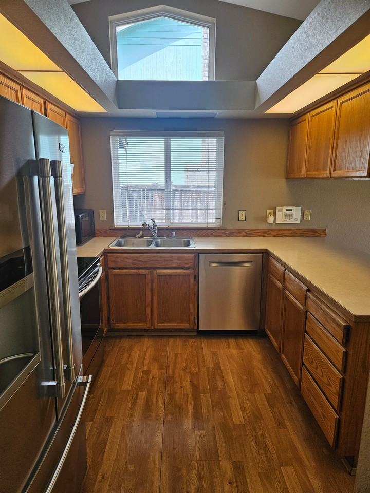 609 N Granite Ave - Photo 6 of 17