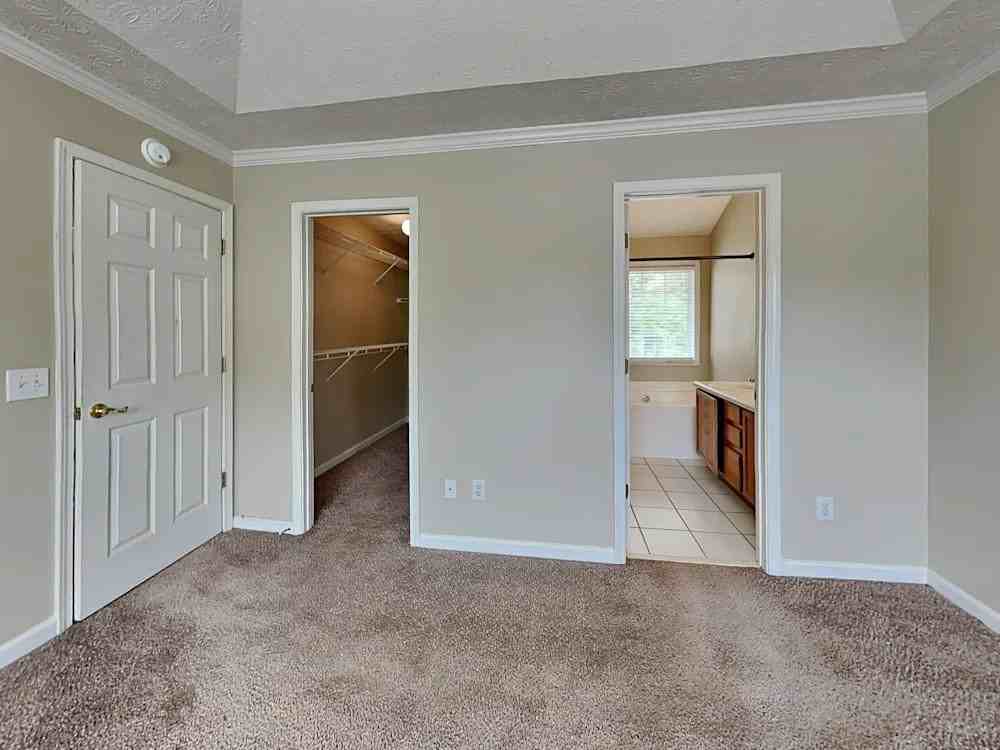 11 Tara Ct - Photo 6 of 13
