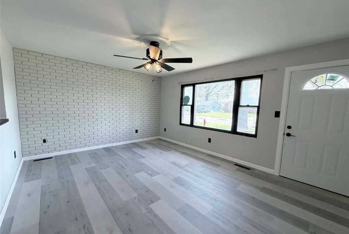 111 Miskell Blvd - Photo 2 of 6