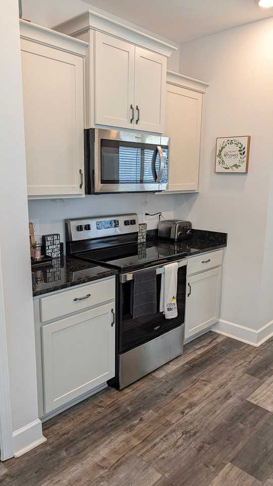 531 Farmstead Ln - Photo 6 of 20