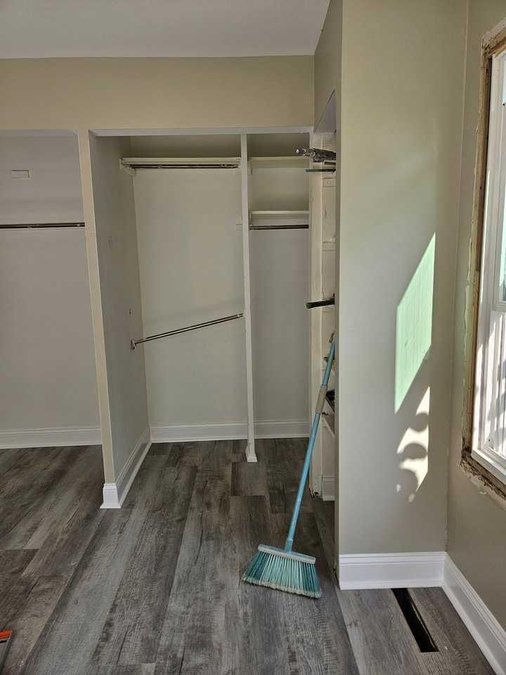1020 S Park Blvd - Photo 4 of 6