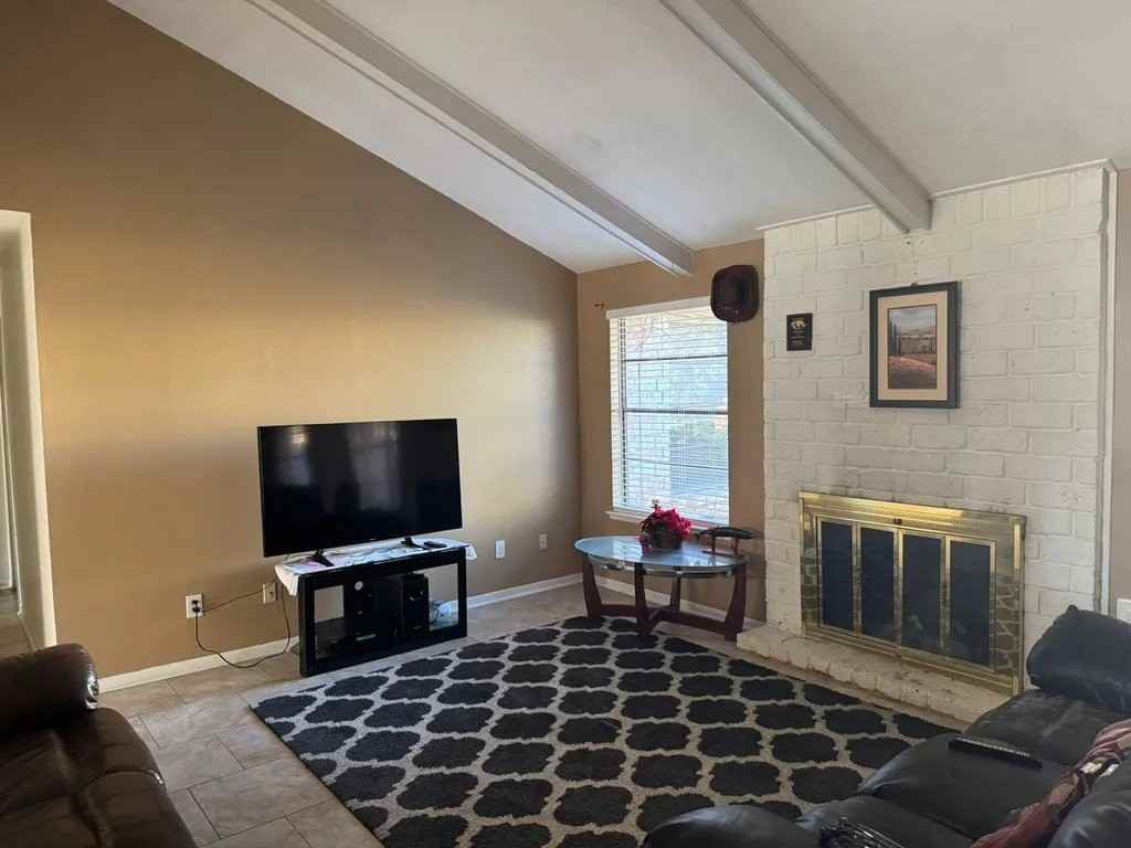 2570 Buffalo Trl - Photo 2 of 10
