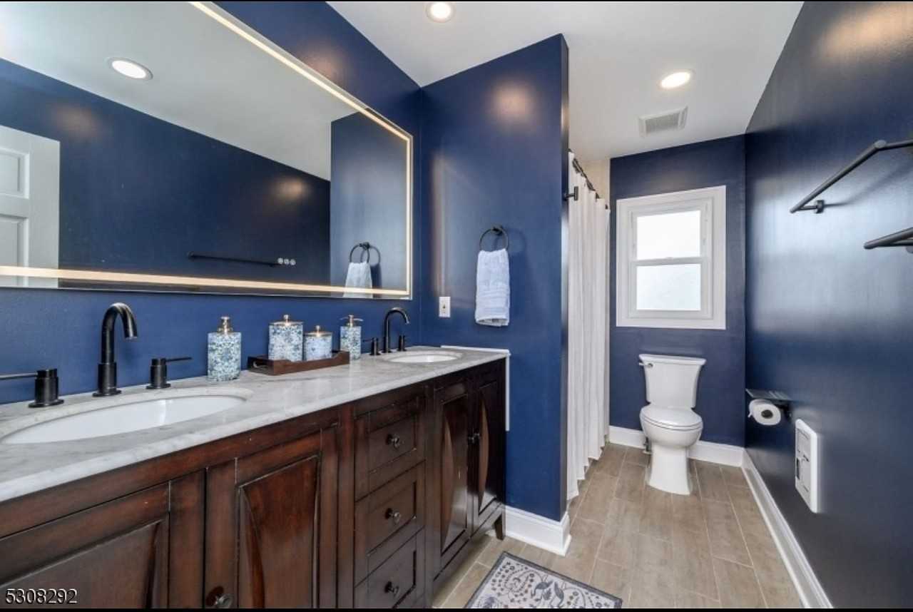 60 Kenneth Pl - Photo 5 of 5