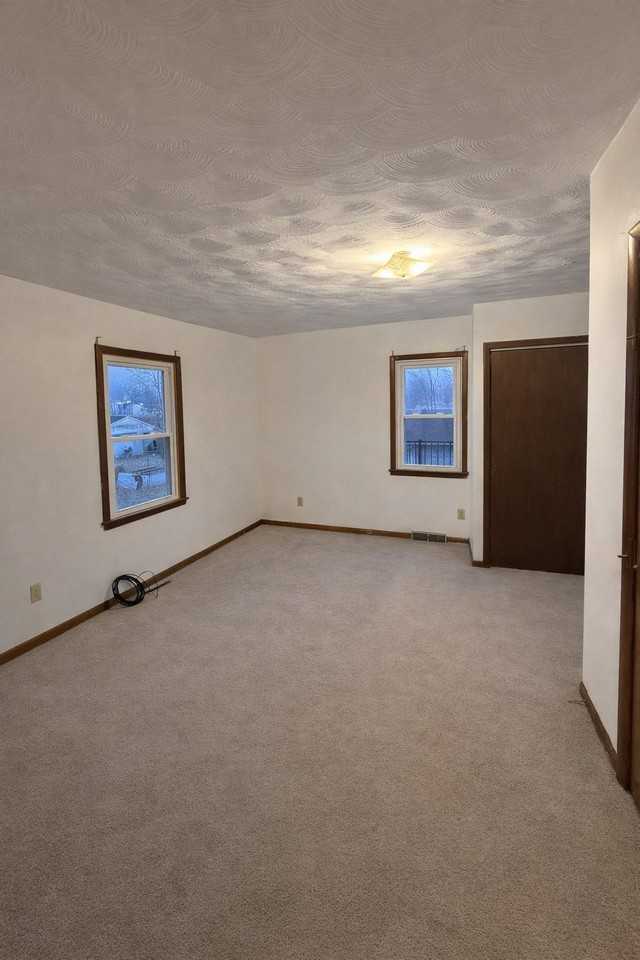 924 29th Ave - Photo 3 of 11