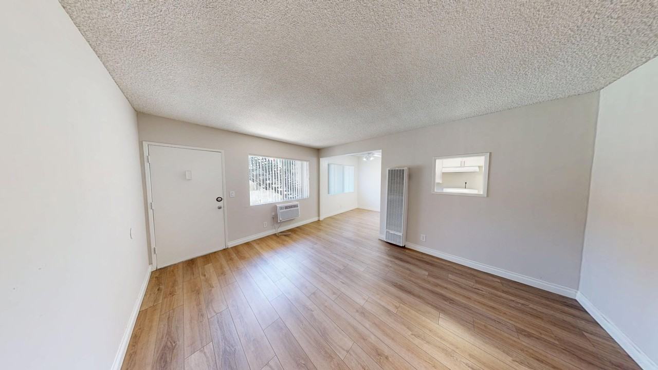6000 Fulton Ave - Photo 2 of 10