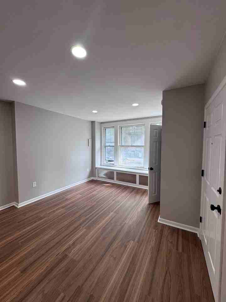 326 State St #1